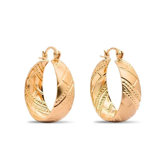 18K Gold Filled Hawaiian-Style Bamboo Hoop Earrings – 25mm x 12mm Chunky Rounded Profile with Engraved Geometric Detailing for Women