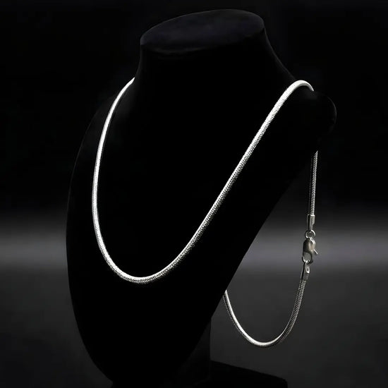 Unisex Silver Snake Chain Necklace – Sleek Round Snake Chain