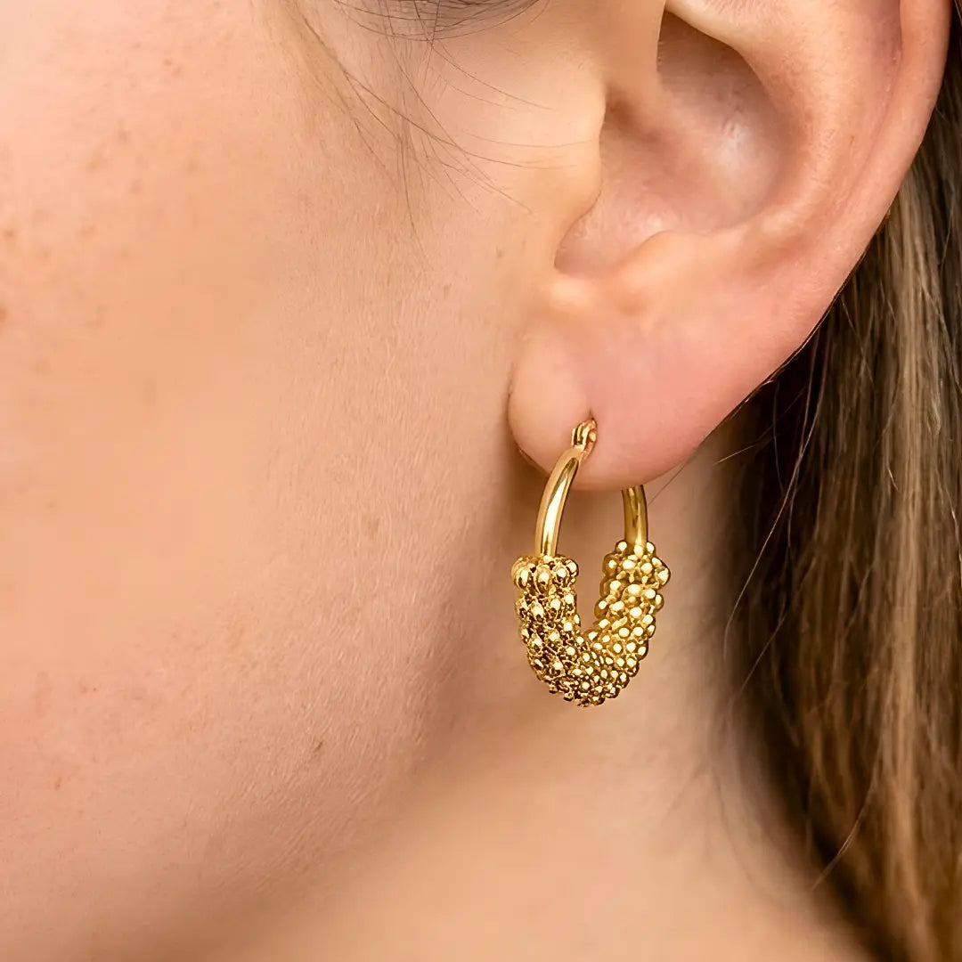 18K Gold Filled Classic Hoop Earrings – 20mm Polished Lightweight Everyday Hoop Earrings for Women