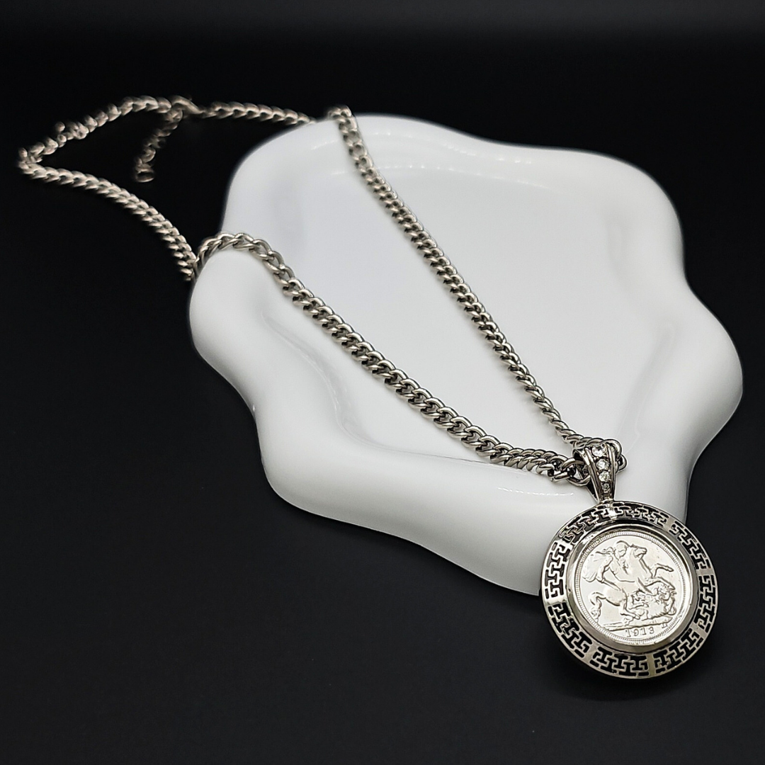 Silver  Full Sovereign Pendant Necklace – 1913 Coin