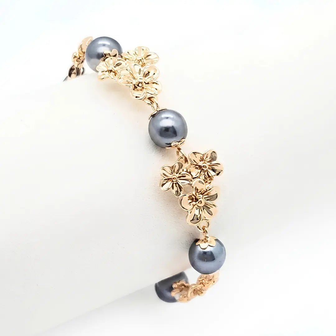 18K Gold Filled Grey Pearl & Plumeria Flower Bracelet – Tropical Hawaiian Floral Adjustable Charm Bracelet (20cm + 6cm) for Women