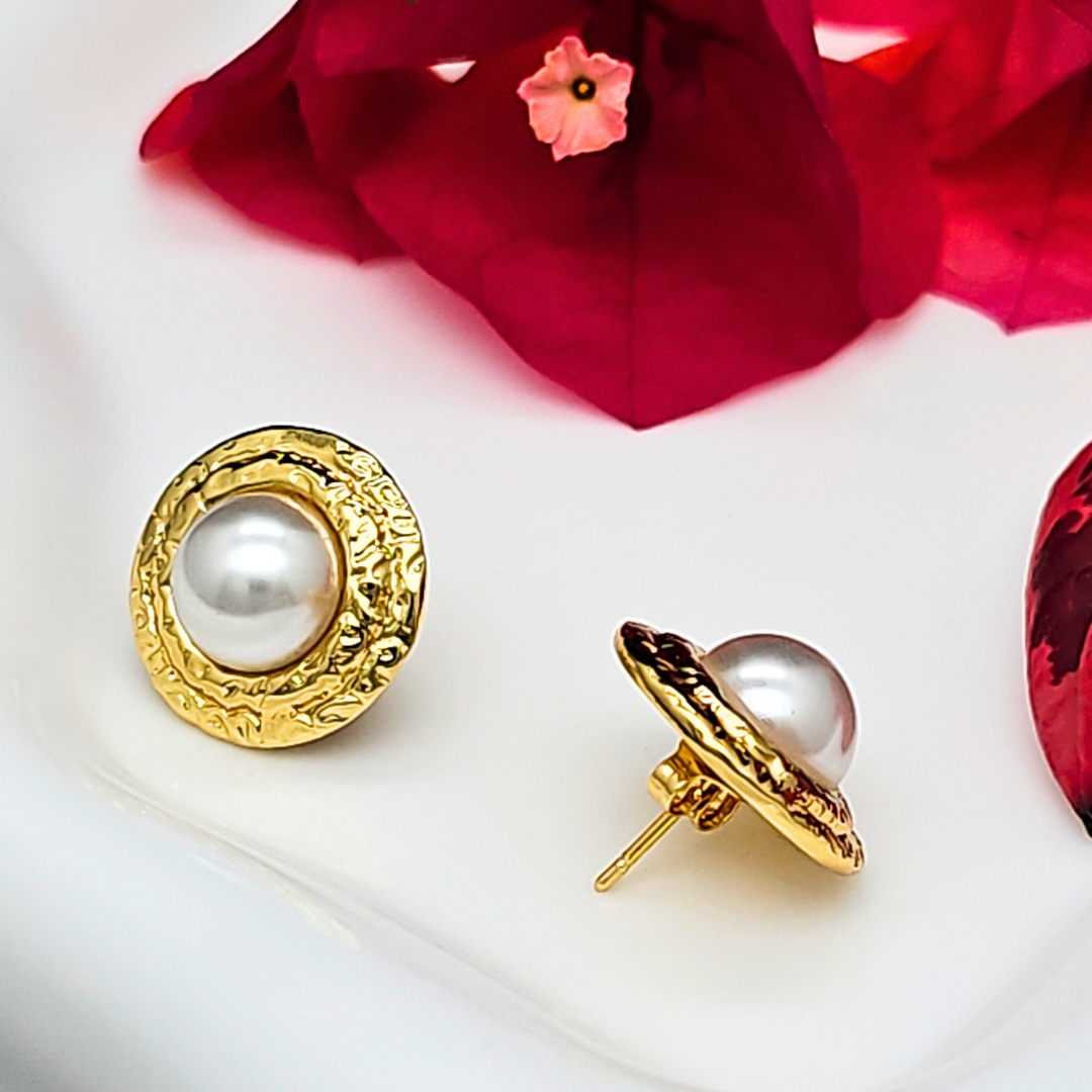 18K Gold Filled Pearl Stud Earrings