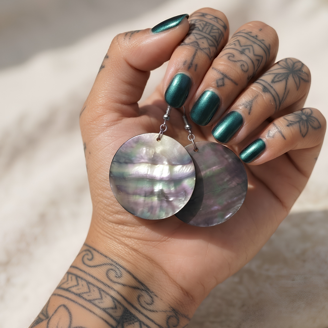 Round Mother of Pearl Earrings (30mm) – Natural Pearlescent Shell Drop Dangle Earrings for Women