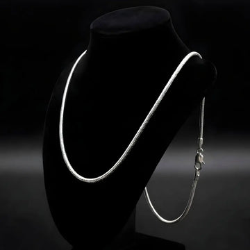 Unisex Silver Snake Chain Necklace – Sleek Round Snake Chain