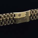 Load image into Gallery viewer, Luxury 18K Gold Stainless Steel Tarnish Proof Bracelet
