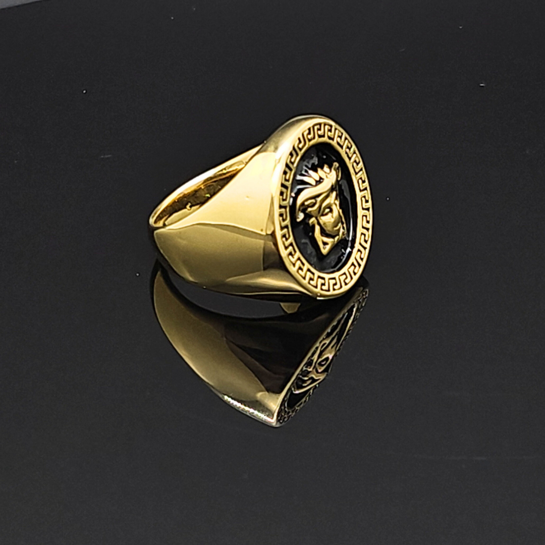 Gold Imperial Crest Ring – Premium Men’s Luxury Statement Jewelry
