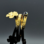 Load image into Gallery viewer, 18K Gold Filled Hawaiian Plumeria Ring with Black Pearl