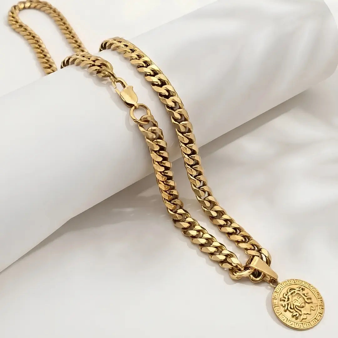 18K Gold Filled Greek Mythology Coin Medallion Pendant Necklace – Classical High-Relief Mythic Motif with Greek Key Border & Heavy 60cm x 8mm Cuban Link Chain for Men
