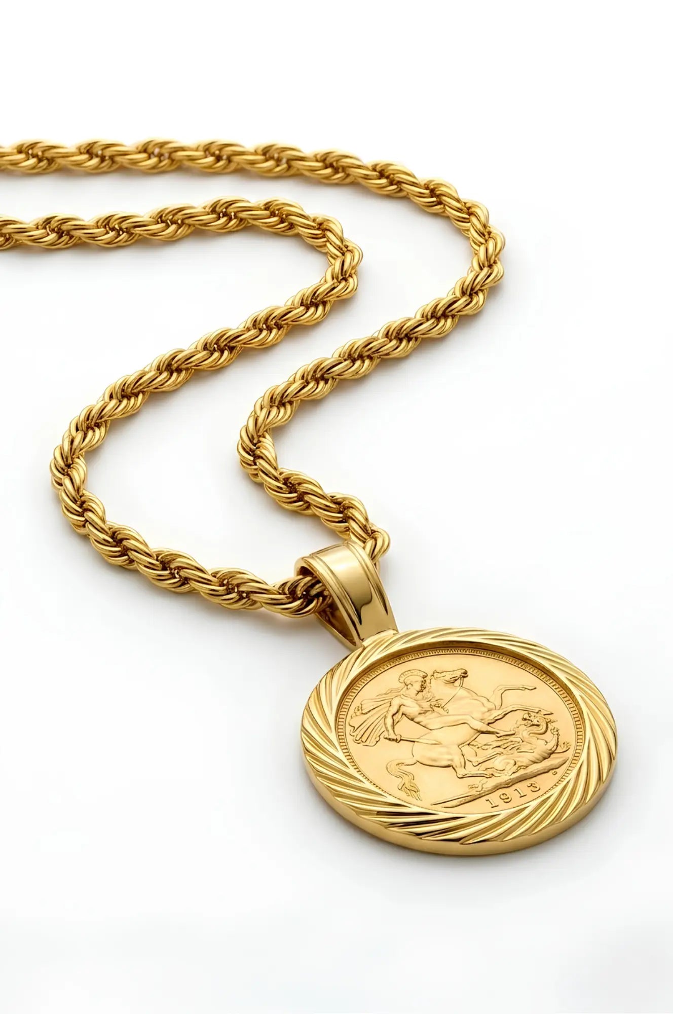 18K Gold Filled 1913 Sovereign Coin Pendant Necklace 24mm
