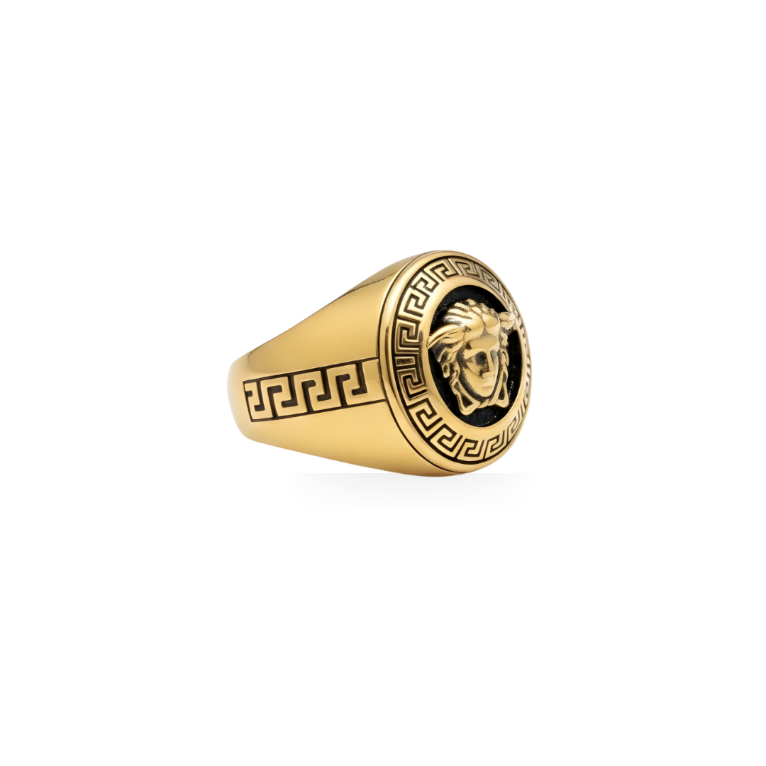 Gold Legendary Face Ring – Iconic Men’s Fashion Accessory