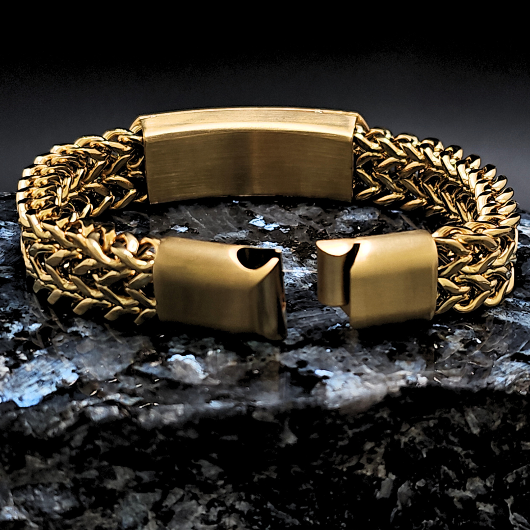 The Luxurious Crown Bracelet