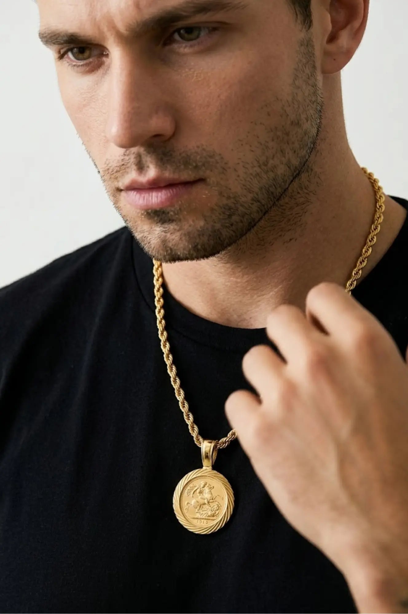 18K Gold Filled 1913 Sovereign Coin Pendant Necklace 24mm