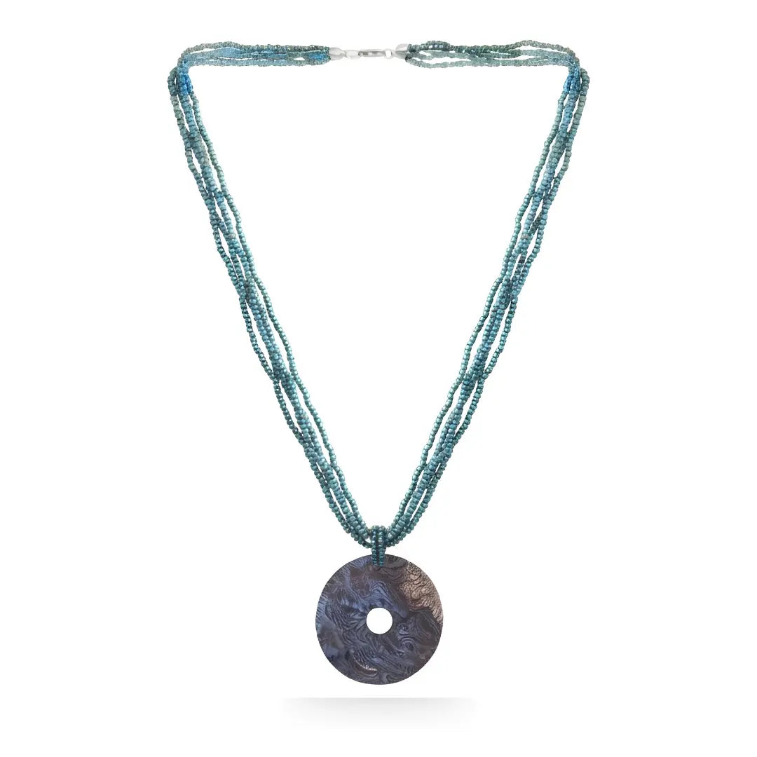 Peacock Green Multicolored Strand Necklace with Round Mother of Pearl Pendant (45cm) – Iridescent Shell Statement Jewelry
