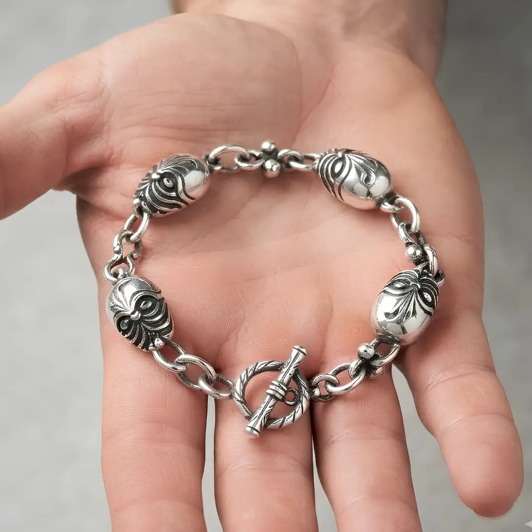Silver Stainless Steel Tribal Skull Link Bracelet (22cm) – Tarnish-Resistant Gothic Statement Wristwear with Toggle Clasp