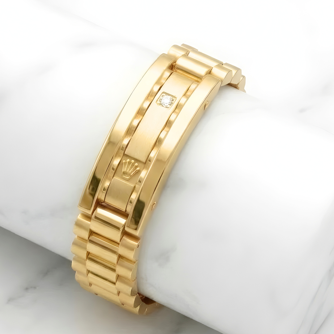 Gold Juxury Stainless Steel Diamond  Bracelet