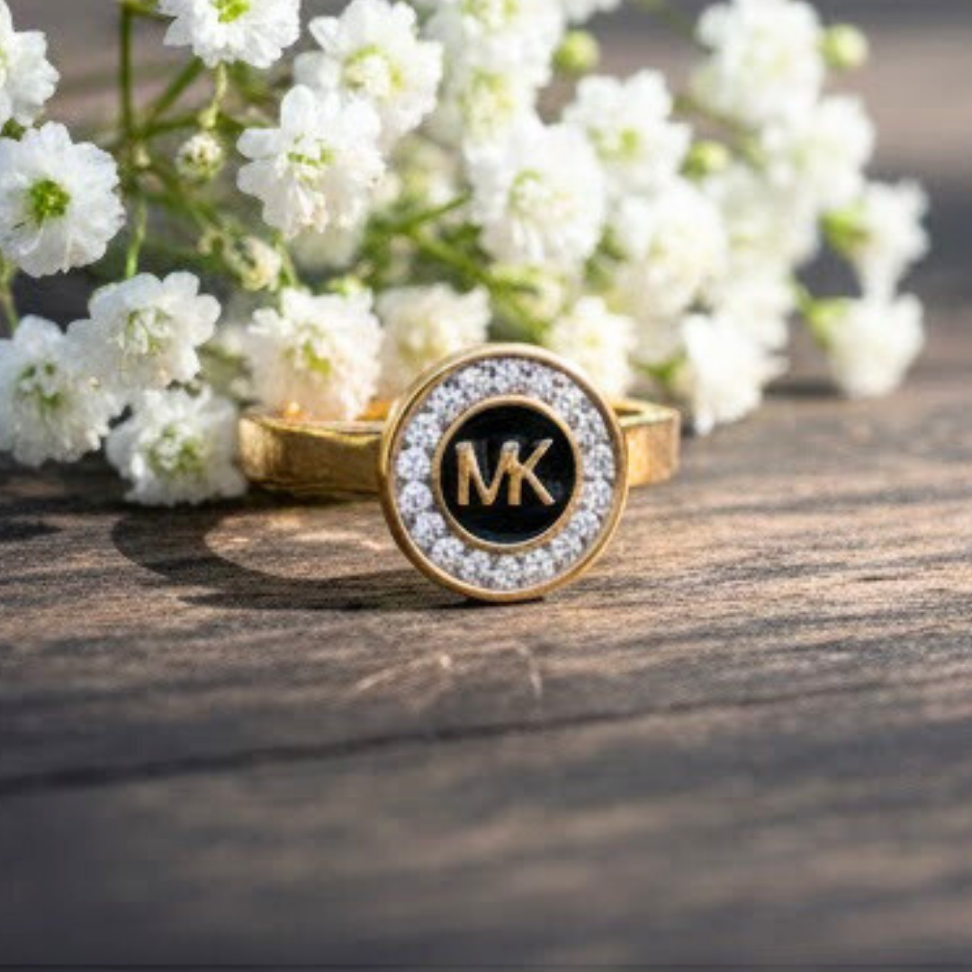 Women’s Luxury-Inspired Cubic Zirconia Ring