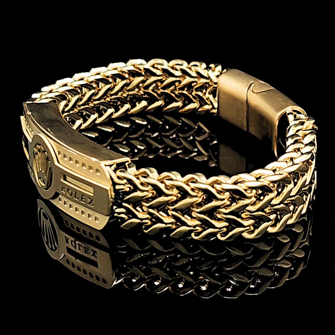 The Luxurious Crown Bracelet