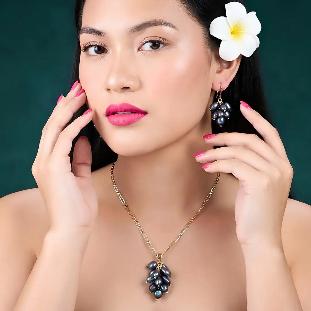 18K Gold Filled Baroque Pearl Set – Dark Iridescent Grape Cluster Pendant Necklace with 60cm Figaro Chain & Matching Drop Earrings