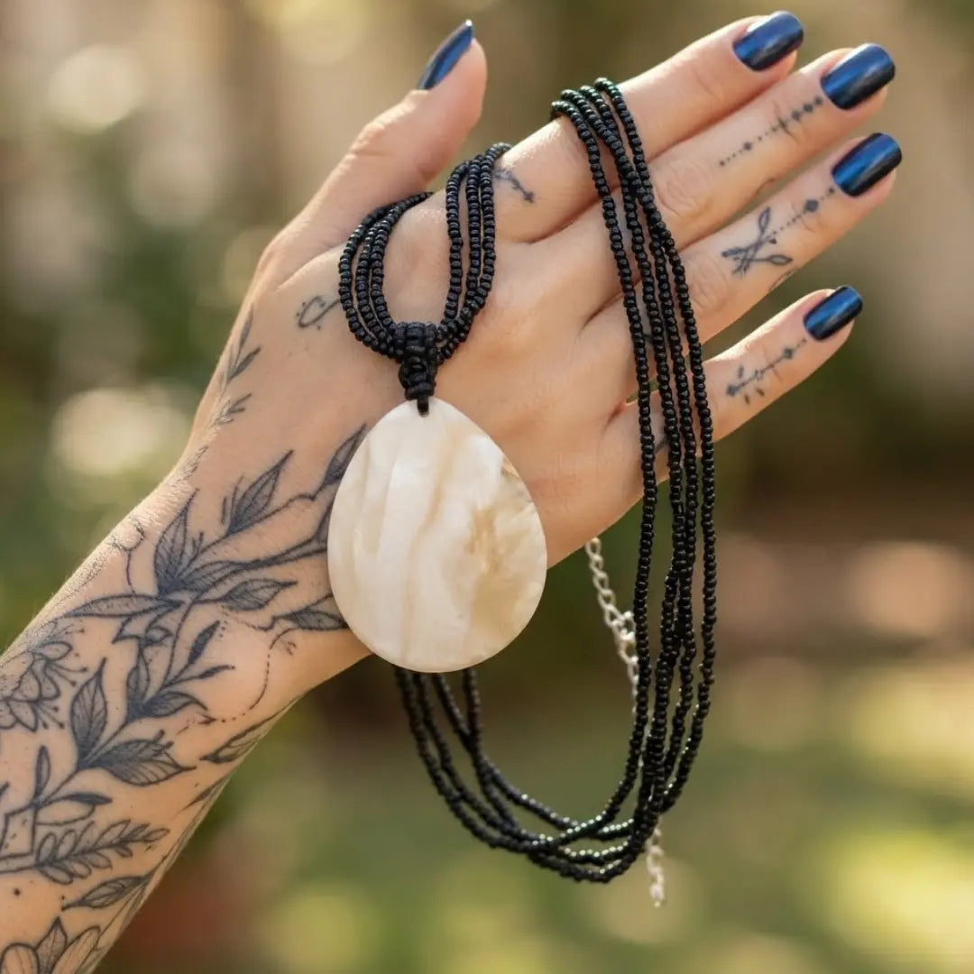Women’s Black Beaded 3-Layer Necklace with Oval Mother of Pearl Pendant