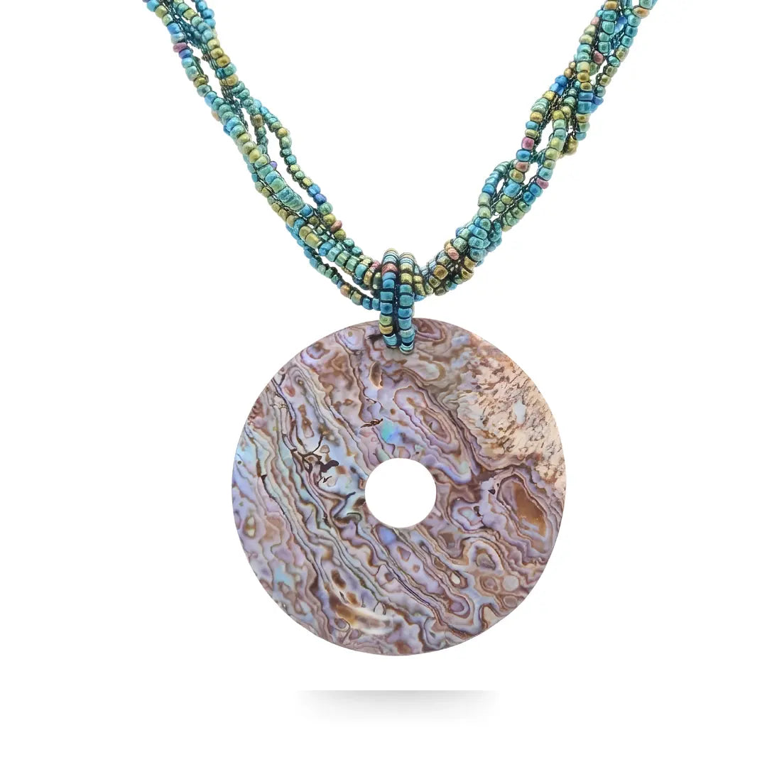 Peacock Green Multicolored Strand Necklace with Round Mother of Pearl Pendant (45cm) – Iridescent Shell Statement Jewelry