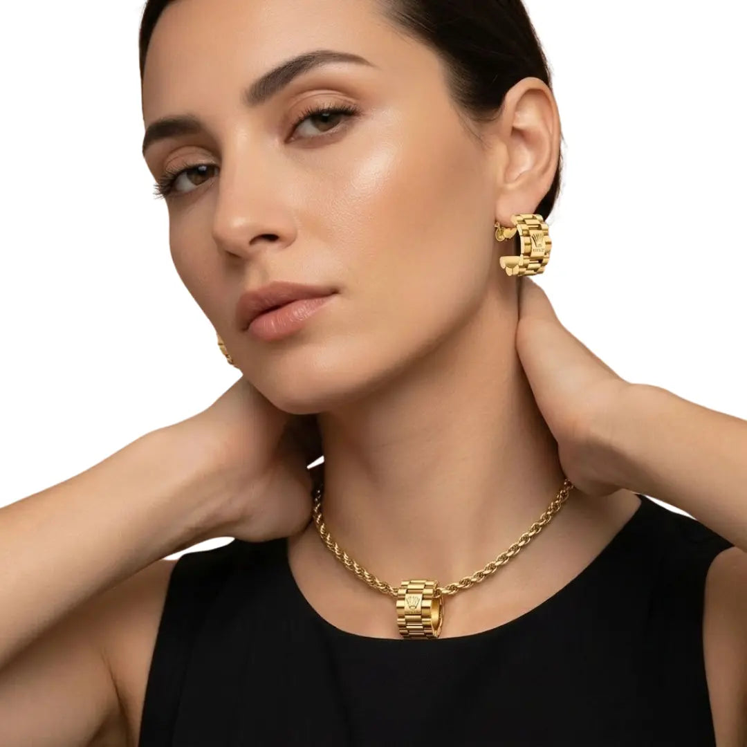 18k Gold Filled Women's Pendant & Earrings Set